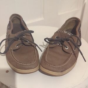 Brown sperry Boat Shoes with Laces